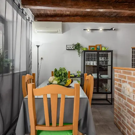 度假居 Casa Luciana Near Rovinj *