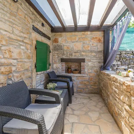 Holiday home Gorgeous Home In Kanfanar With Wifi *