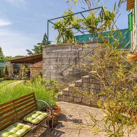 Casa Luciana Near Rovinj 度假居